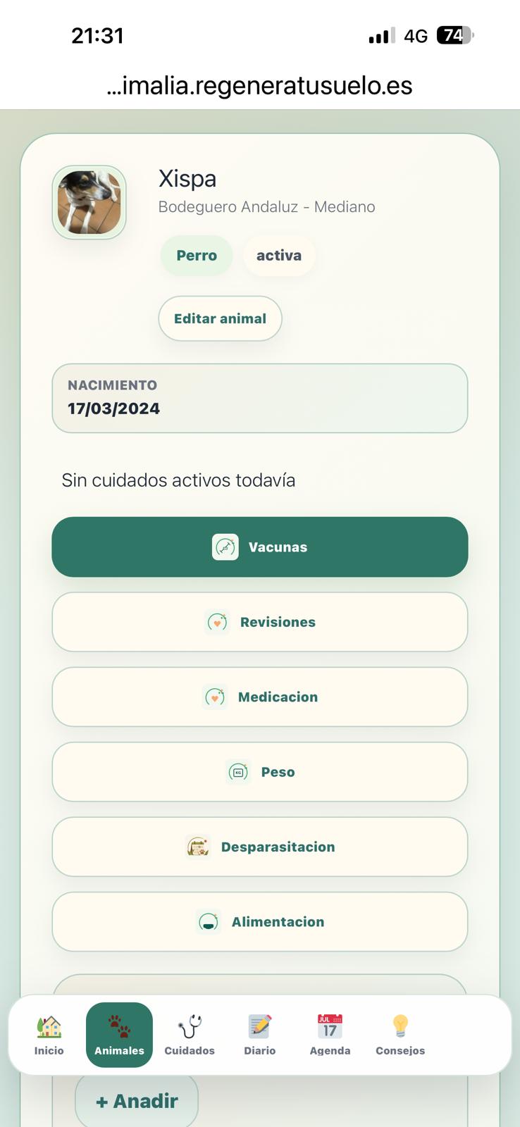 Captura real de Animalia con ficha de animal y botones de cuidados