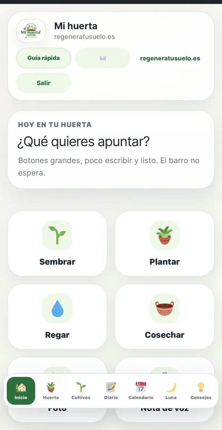 Pantalla de inicio de Mi Huerta con botones grandes para registrar tareas de la huerta